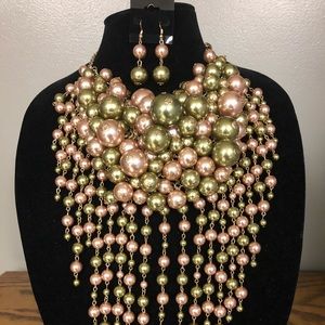 Meet your Posher, Elaine